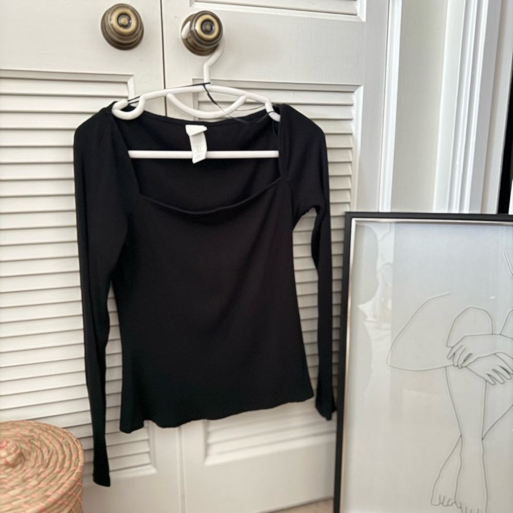 Elegant Black Long Sleeve Top